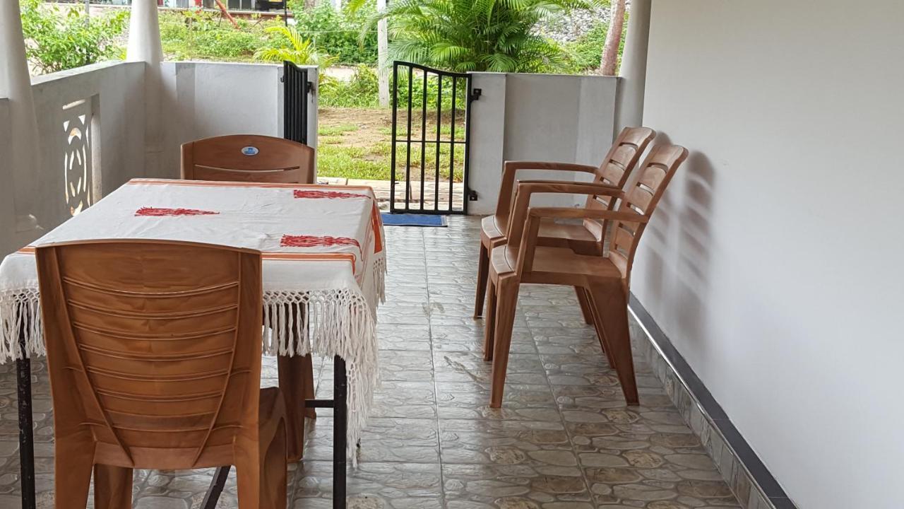 קלוטארה Anura Home Stay מראה חיצוני תמונה