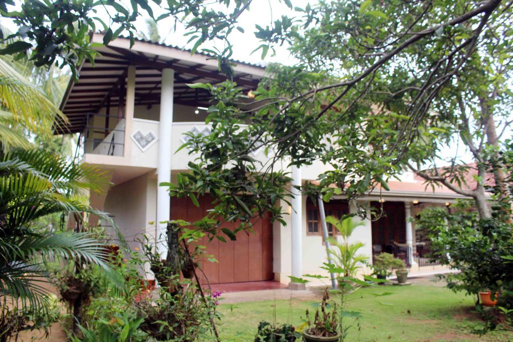 קלוטארה Anura Home Stay מראה חיצוני תמונה