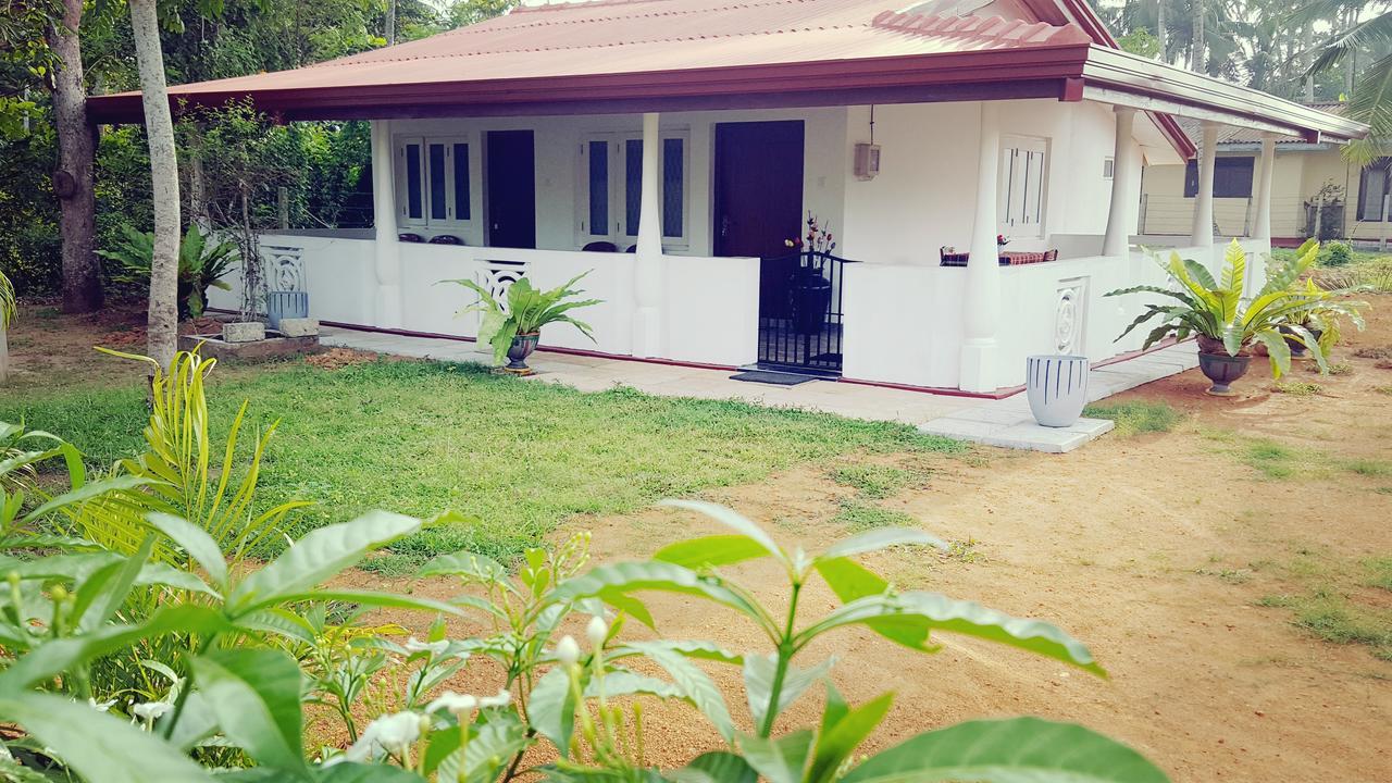 קלוטארה Anura Home Stay מראה חיצוני תמונה
