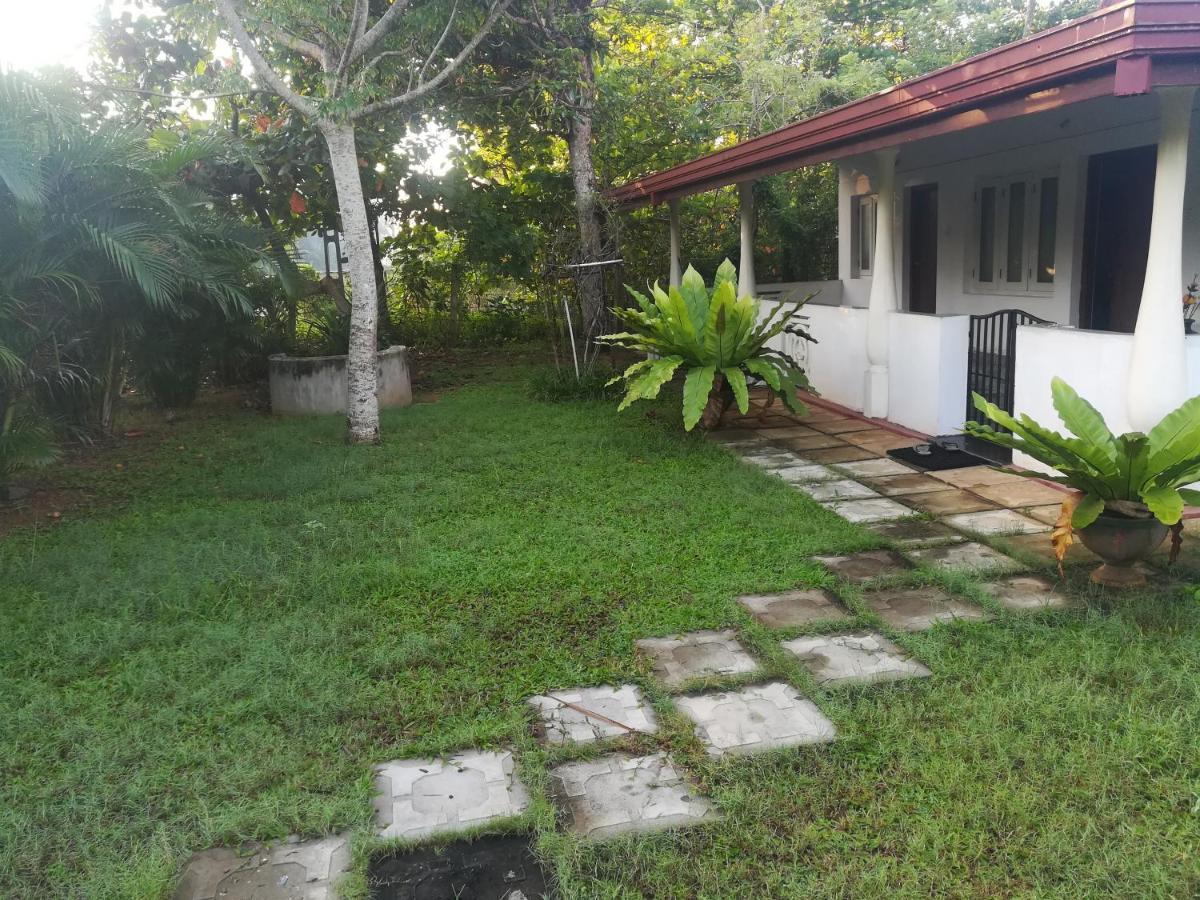קלוטארה Anura Home Stay מראה חיצוני תמונה